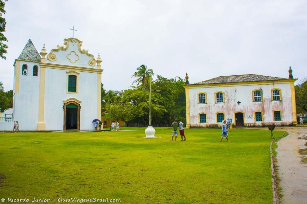 Imagem da igreja histórica na Aldeia indígena.